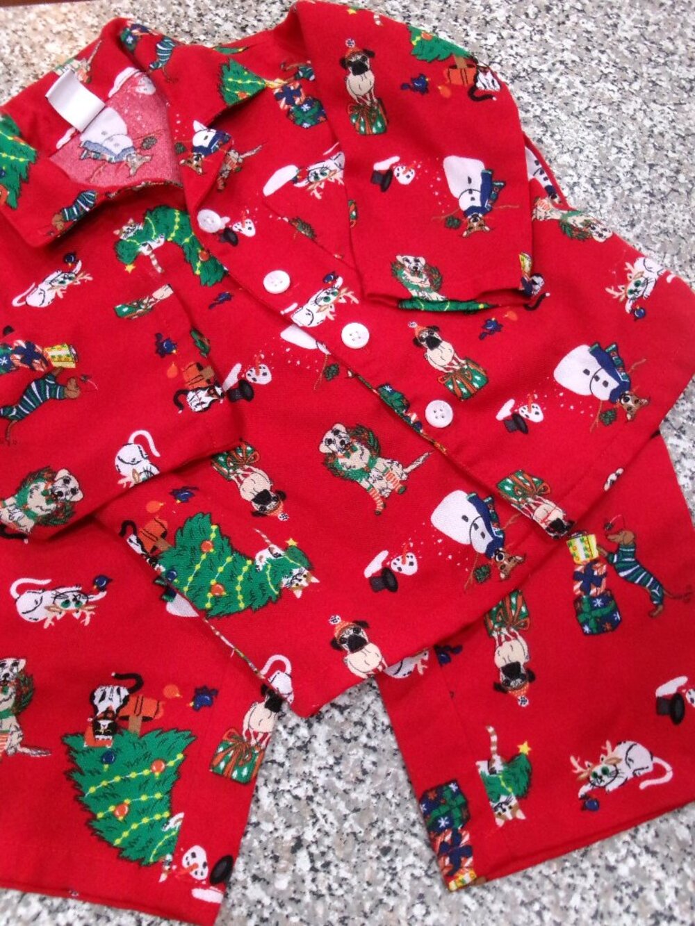 NWOT Red Christmas Print Button Front 2PC Pajama Old Navy--6-12 Months